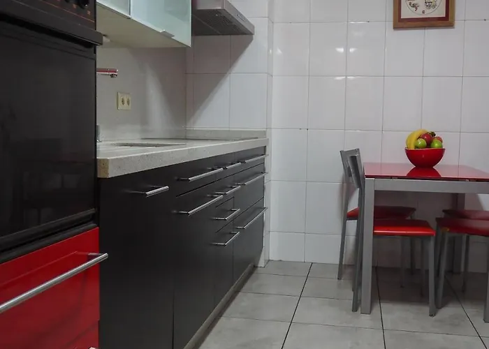 Cruxa Garaje Incluido アパート *